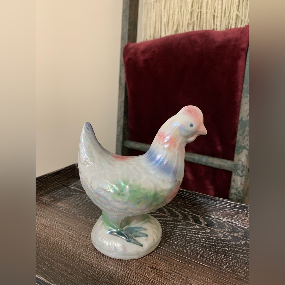 Decorative porcelain chicken